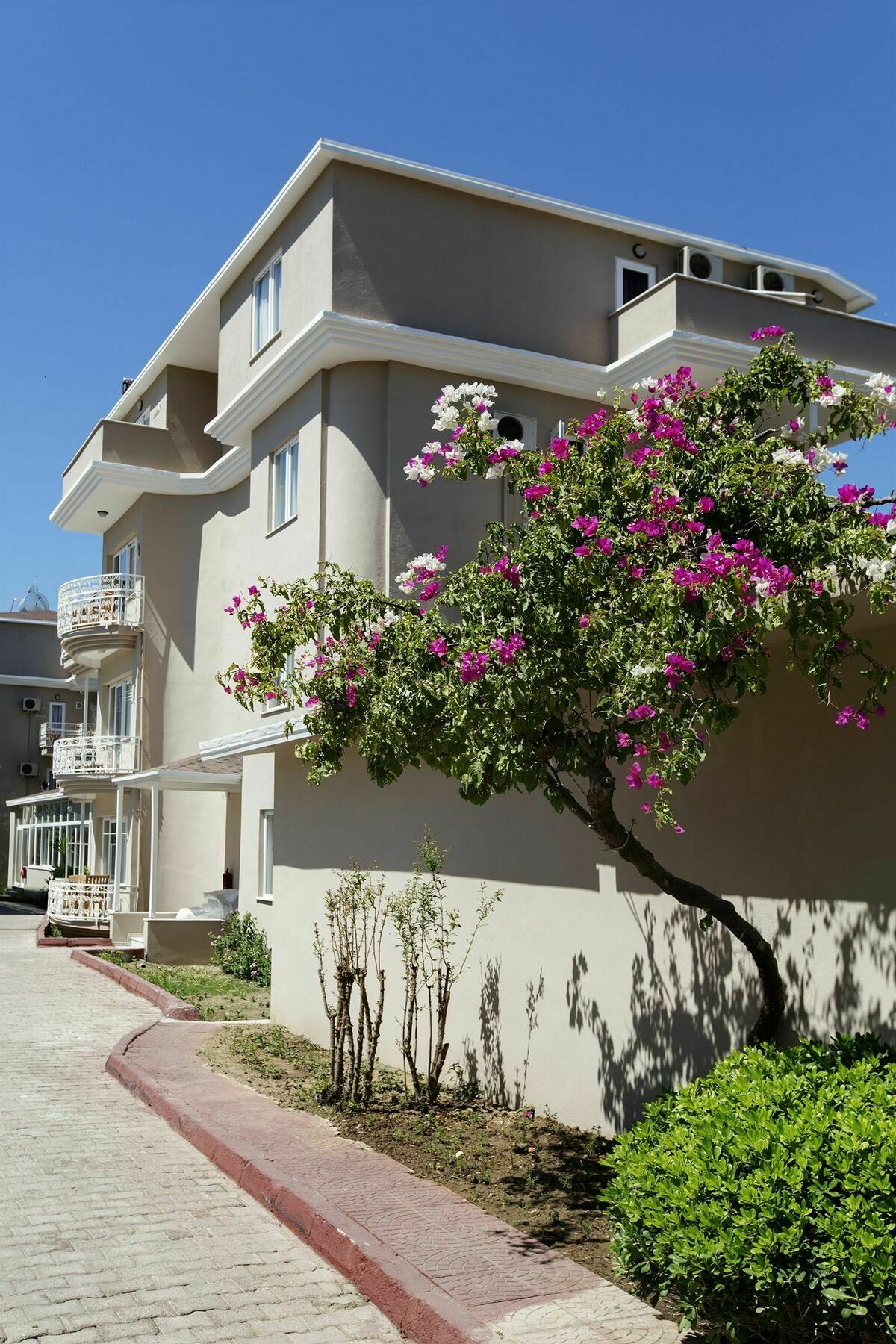 Larissa Holiday Beach Club Hotel Konakli Exterior photo